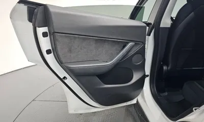 Tesla Model Y 2021, 48057 км, за 26384.38 USD - фото 25
