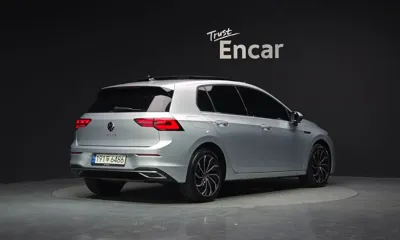 Volkswagen Golf 2022, 56171 км, за 20491.82 USD