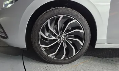 Volkswagen Golf 2022, 56171 км, за 20491.82 USD