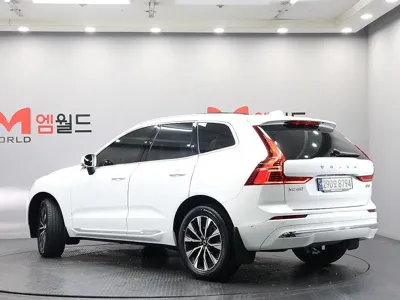Volvo XC60 2024, 31850 км, за 33674.68 USD
