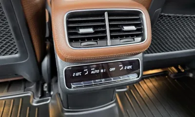 Mercedes-Benz GLS-Class 2024, 9458 км, за 78714.62 USD - фото 31