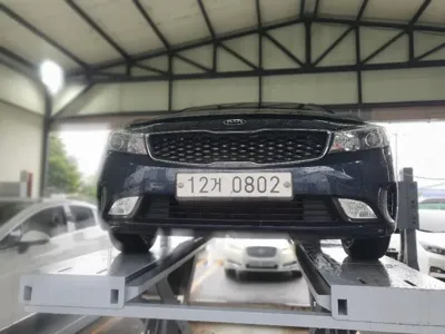 Kia K3 · 2016 год