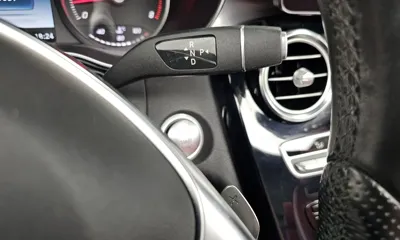 Mercedes-Benz C-Class 2017, 55639 км, за 15360.38 USD - фото 9