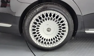 Genesis G90 2019, 81986 км, за 22037.31 USD