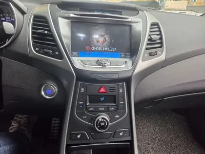 Hyundai Avante 2014, 90500 км, за 4261 USD