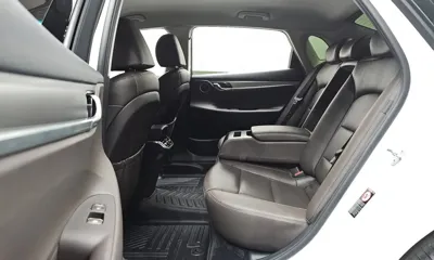 Hyundai Grandeur 2020, 59189 км, за 14651.29 USD - фото 11
