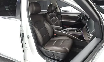 Hyundai Grandeur 2020, 59189 км, за 14651.29 USD - фото 26