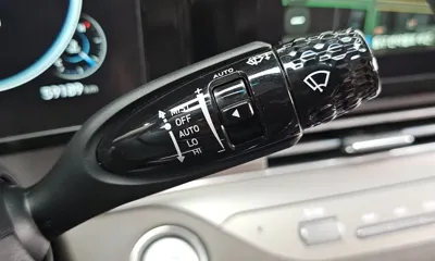 Hyundai Grandeur 2020, 59189 км, за 14651.29 USD - фото 31