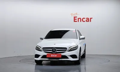 Mercedes-Benz C-Class 2020, 76893 км, за 13456.74 USD