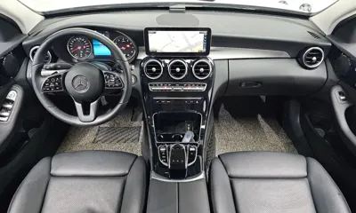 Mercedes-Benz C-Class 2020, 76893 км, за 13456.74 USD - фото 7