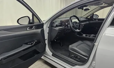 Kia K5 2025, 4794 км, за 18762.22 USD - фото 10