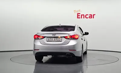 Hyundai Avante 2014, 90609 км, за 3635.65 USD