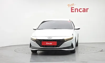 Hyundai Avante 2022, 73266 км, за 10097.73 USD