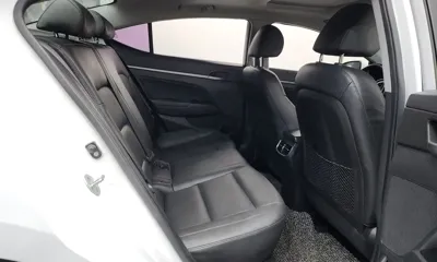 Hyundai Avante 2017, 107999 км, за 5723.77 USD - фото 11