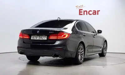 BMW 5-Series 2018, 82660 км, за 15042.03 USD