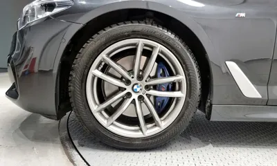 BMW 5-Series 2018, 82660 км, за 15042.03 USD