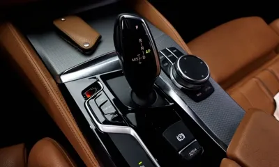 BMW 5-Series 2018, 82660 км, за 15042.03 USD - фото 9
