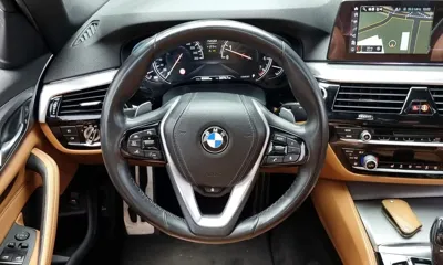 BMW 5-Series 2018, 82660 км, за 15042.03 USD - фото 13