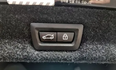 BMW 5-Series 2018, 82660 км, за 15042.03 USD - фото 20