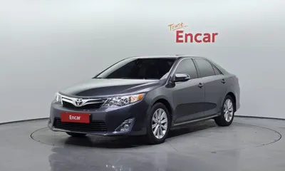 Toyota Camry · 2013 год