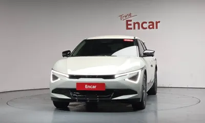 Kia EV6 2025, 5688 км, за 27687.31 USD