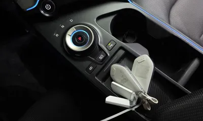 Kia EV6 2025, 5688 км, за 27687.31 USD - фото 9
