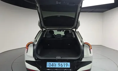Kia EV6 2025, 5688 км, за 27687.31 USD - фото 20