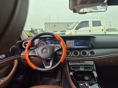 Mercedes-Benz E-Class 2017, 117428 км, за 10879.48 USD
