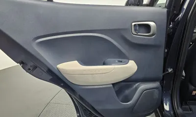 Hyundai Venue 2020, 40967 км, за 10879.48 USD - фото 25