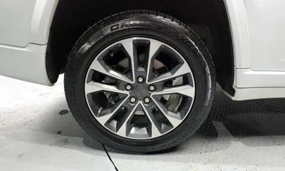 Jeep Cherokee 2021, 79131 км, за 23790.34 USD