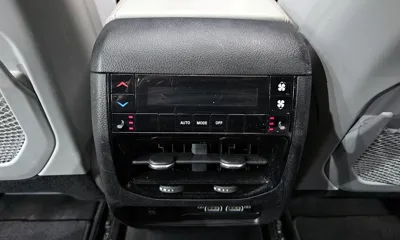 Jeep Cherokee 2021, 79131 км, за 23790.34 USD - фото 19