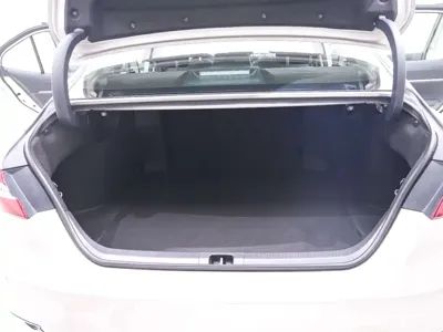 Toyota Camry 2024, 12100 км, за 15302.82 USD - фото 24