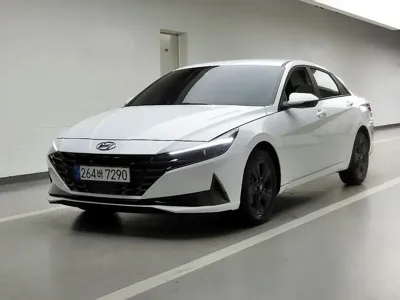 Hyundai Avante · 2023 год
