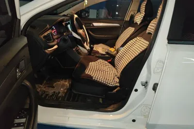Roewe 360 2018, 53600 км, за 3143 USD - фото 16
