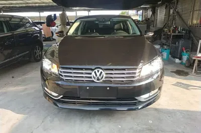 Volkswagen Passat 2015, 127100 км, за 7893 USD