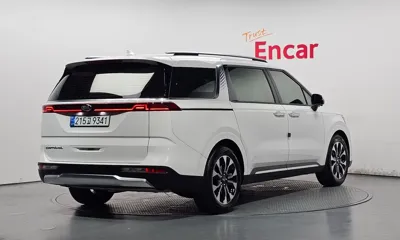 Kia Canival 2021, 89974 км, за 15097.81 USD