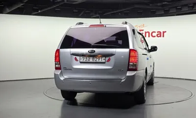 Kia Canival 2014, 172039 км, за 1962.72 USD