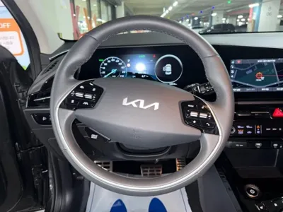 Kia Niro 2023, 14407 км, за 18886 USD - фото 8