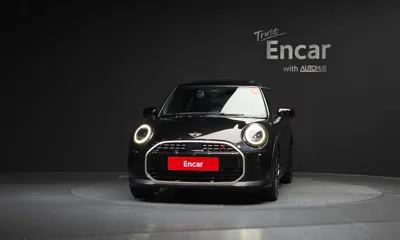 MINI Cooper 2025, 4214 км, за 24156.49 USD
