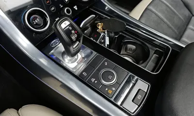 Land Rover Range Rover Sport 2019, 122426 км, за 27419.88 USD - фото 9