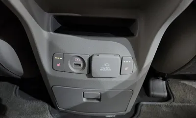 Kia Canival 2019, 169341 км, за 8990.23 USD - фото 30
