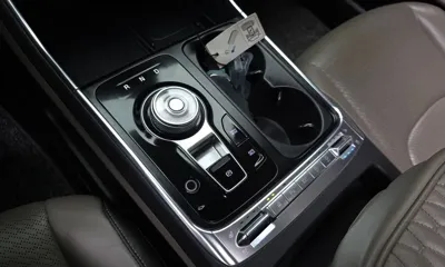 Kia Canival 2024, 43375 км, за 24222.13 USD - фото 9