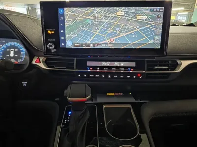 Toyota Sienna 2025, 9209 км, за 40101.09 USD - фото 9