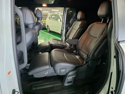 Toyota Sienna 2025, 9209 км, за 40101.09 USD - фото 11