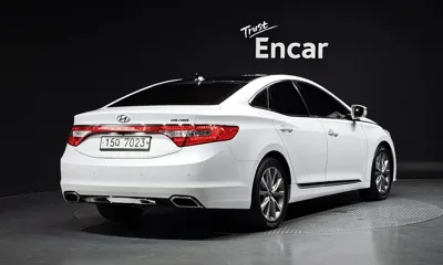 Hyundai Grandeur 2015, 124955 км, за 3577.94 USD
