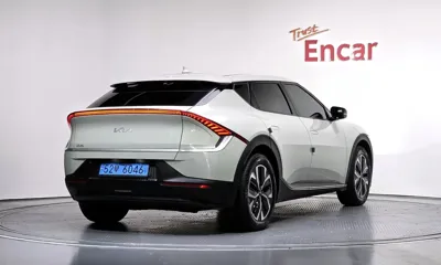 Kia EV6 2022, 30016 км, за 21257.22 USD