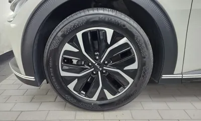 Kia EV6 2022, 30016 км, за 21257.22 USD