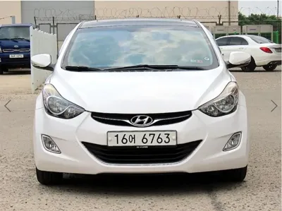 Hyundai Avante · 2012 год