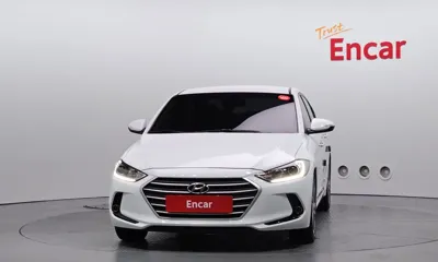 Hyundai Avante 2018, 77812 км, за 8143.33 USD