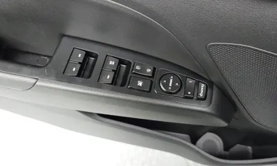 Hyundai Avante 2018, 77812 км, за 8143.33 USD - фото 16